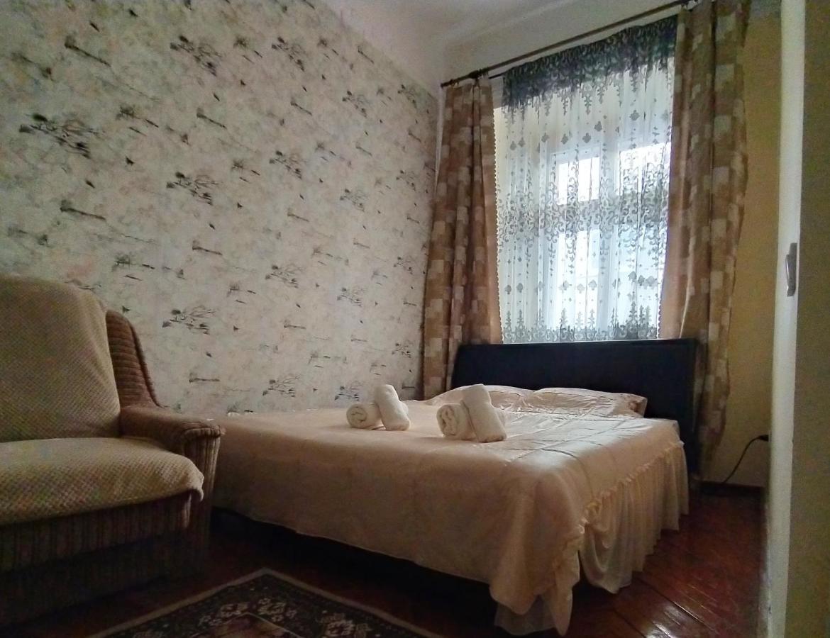 Apartment On Rynok Square Львов Экстерьер фото