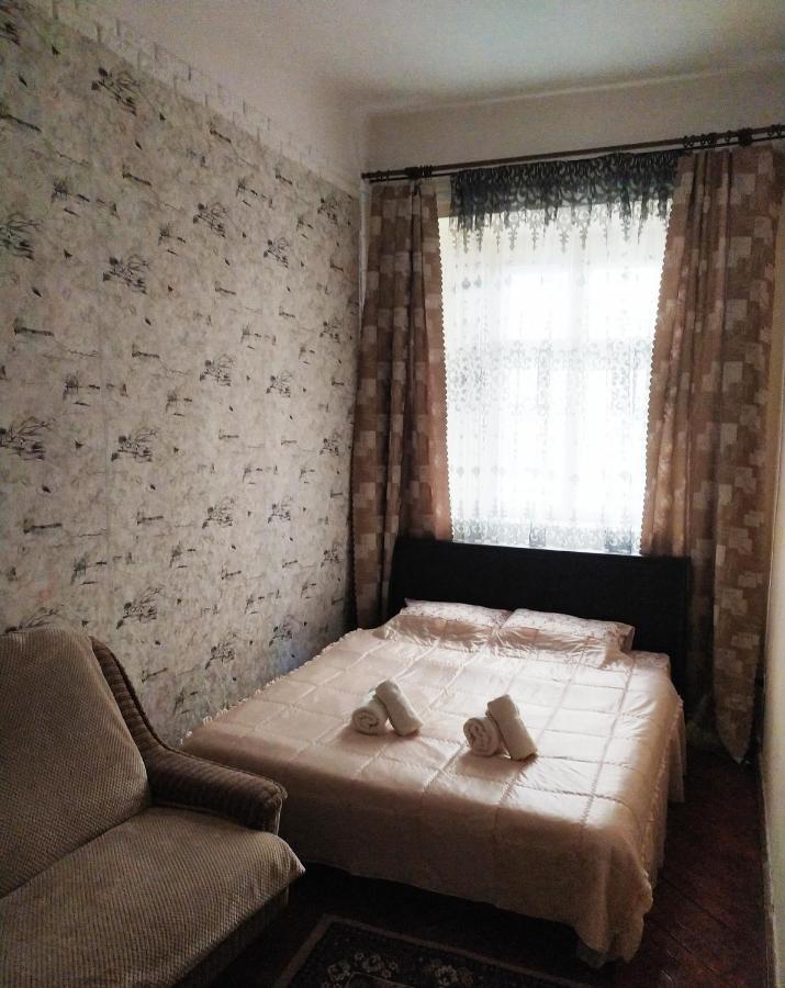 Apartment On Rynok Square Львов Экстерьер фото
