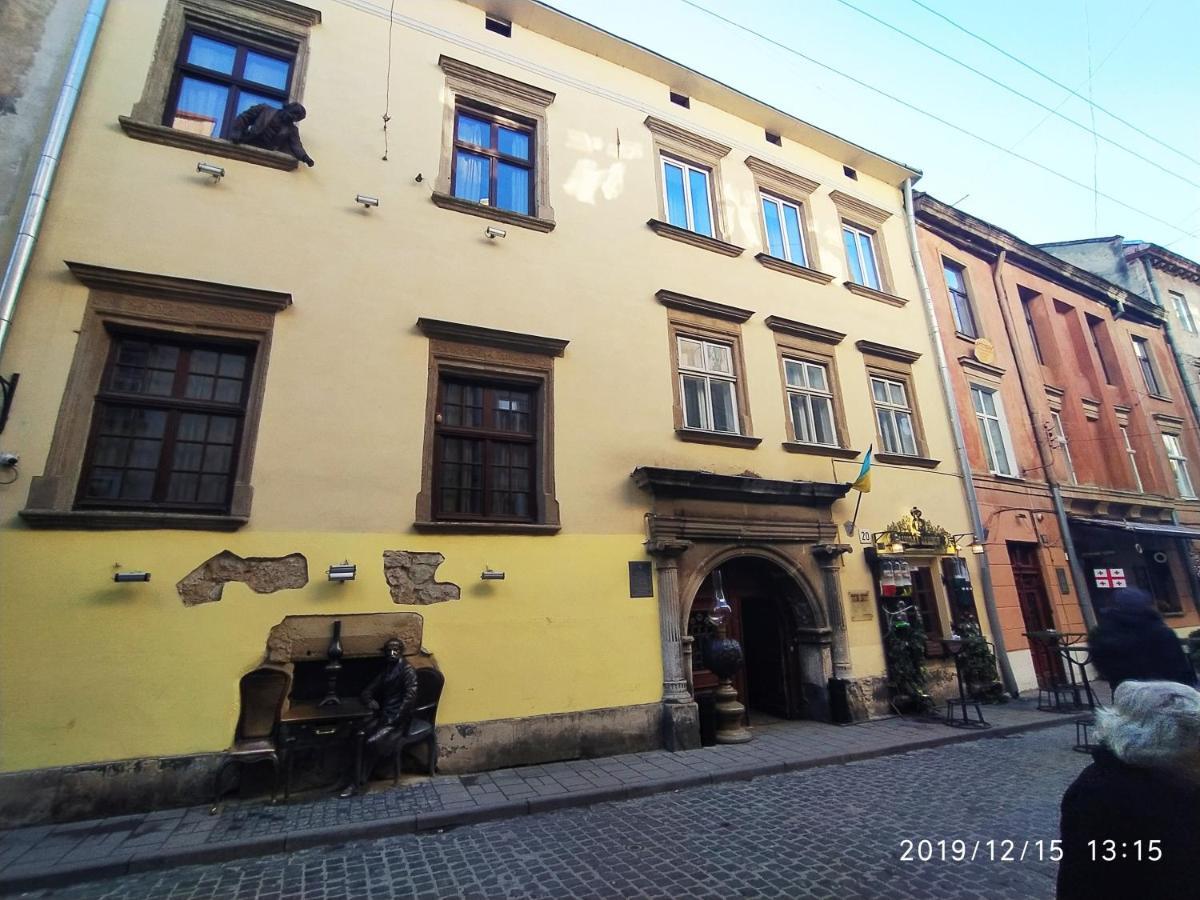 Apartment On Rynok Square Львов Экстерьер фото